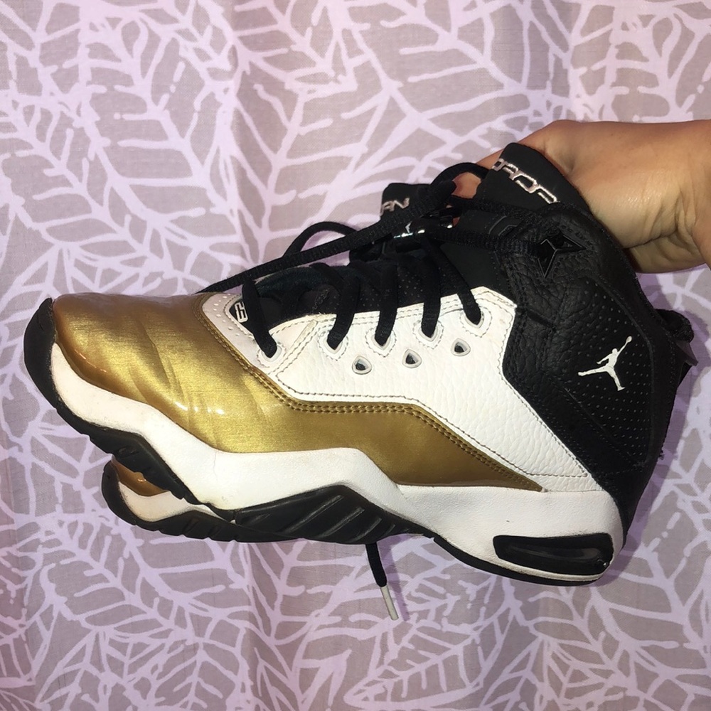 5.5 Nike Jordan B’Loyal